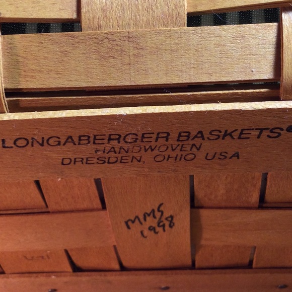 Longaberger 1998 small market basket with protector insert, green/white liner - Picture 7 of 13